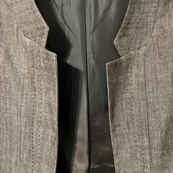 Roz & Ali blazer, three-quarter sleeves, brown with zippered pockets, 3X - Picture 3 of 6